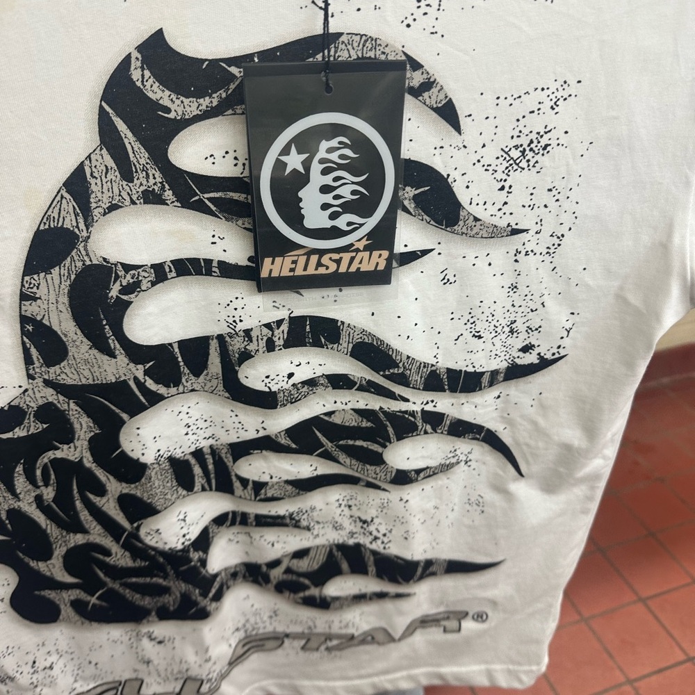 Heilstar White Graphic T-Shirt
